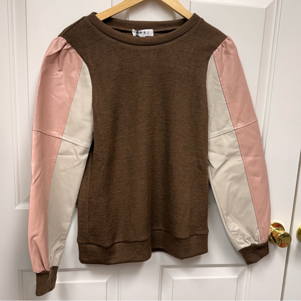 NEW THML Brown Ribbed Knit Sweater with Pink Cream Faux Leather Sleeves NWT